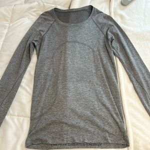 Grey Lululemon swiftly tech long sleeve, size 8, hardly worn